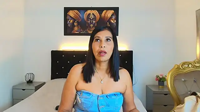 Snapshot of Shanon_mature chatting on 05-12-26, 07:20 Shanon mature online show from 05-12-26, 07:20