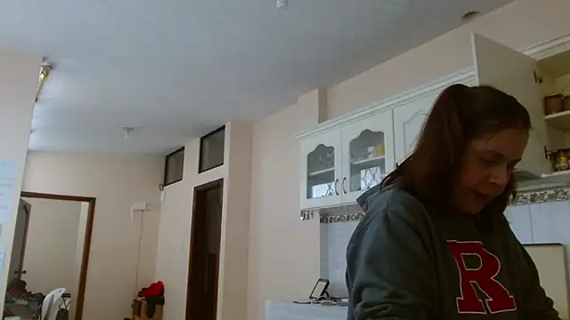 Sara Brandon online show from 09-25-25, 02:56