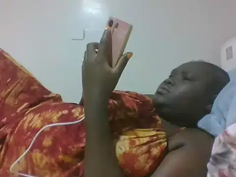 queen aria19 online show from 02-26-26, 06:24