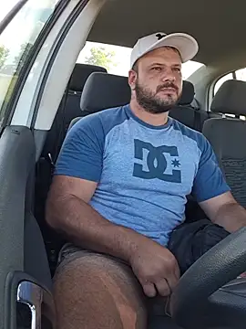 Snapshot of horsecockx chatting on 10-28-25, 02:05 horsecockx online show from 10-28-25, 02:05