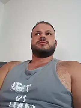 Snapshot of horsecockx chatting on 10-26-25, 04:07 horsecockx online show from 10-26-25, 04:07