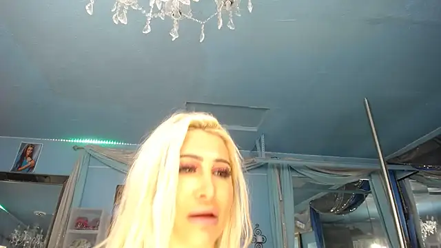 ADRIANNA FOX online show from 03-07-26, 04:30