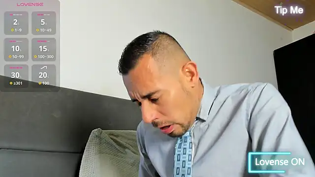 jhonyalzate2 online show from 04-24-26, 02:35