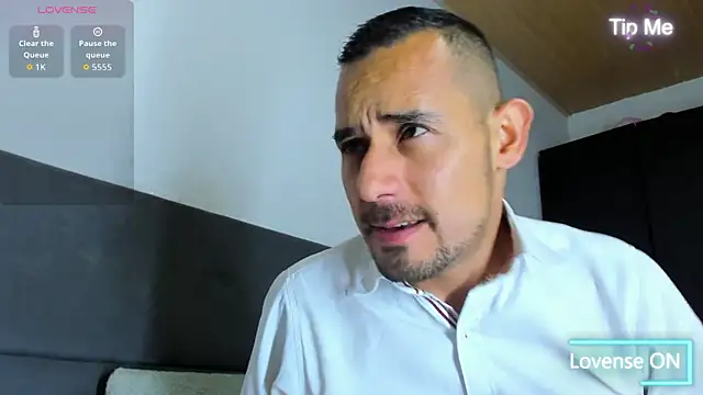 Snapshot of jhonyalzate2 chatting on 10-16-25, 02:31 jhonyalzate2 online show from 10-16-25, 02:31