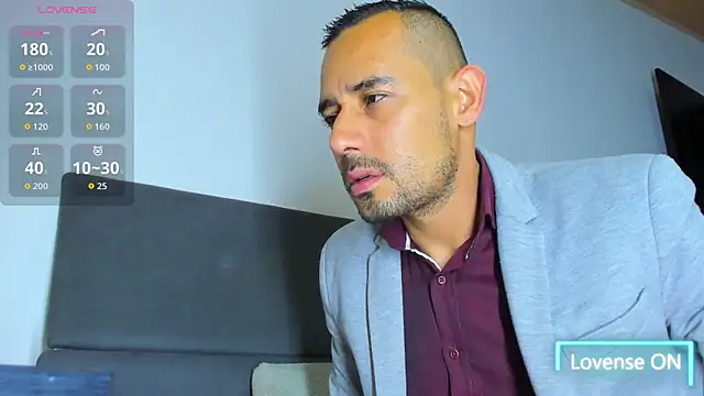 Snapshot of jhonyalzate2 chatting on 11-30-25, 01:50 jhonyalzate2 online show from 11-30-25, 01:50