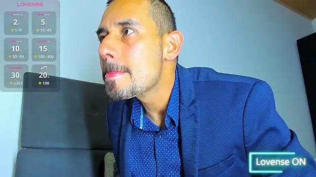 Snapshot of jhonyalzate2 chatting on 11-22-25, 11:03 jhonyalzate2 online show from 11-22-25, 11:03