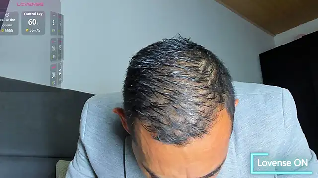 Snapshot of jhonyalzate2 chatting on 11-25-25, 02:45 jhonyalzate2 online show from 11-25-25, 02:45