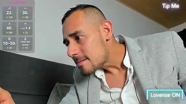 jhonyalzate2 online show from 05-25-26, 12:32