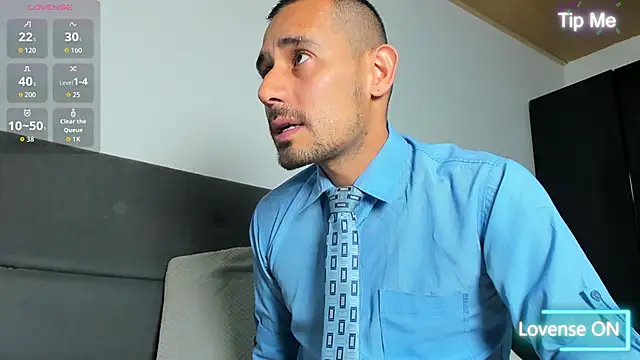 Snapshot of jhonyalzate2 chatting on 06-15-26, 12:33 jhonyalzate2 online show from 06-15-26, 12:33