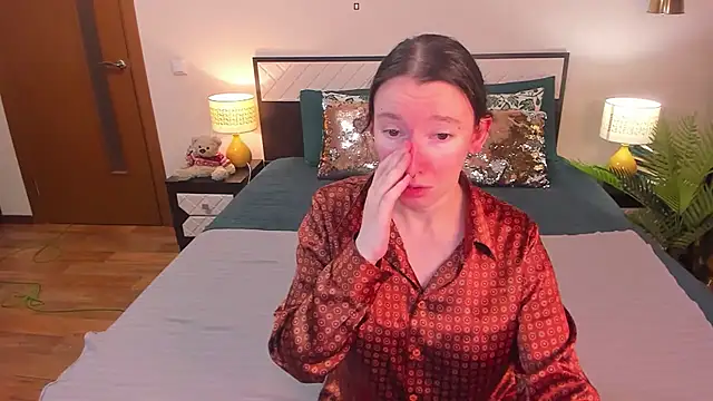 CatherineWalls online show from 03-25-26, 07:08