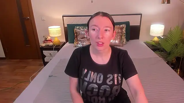 CatherineWalls online show from 07-05-26, 02:38