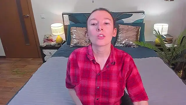 CatherineWalls online show from 02-19-26, 03:36