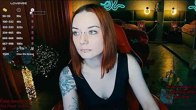 Snapshot of MaxPhoenixx chatting on 03-11-26, 08:25 MaxPhoenixx online show from 03-11-26, 08:25