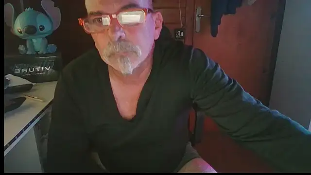 Snapshot of 0oscar_xxx chatting on 09-25-25, 07:20 0oscar xxx online show from 09-25-25, 07:20