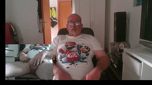 Snapshot of 0oscar_xxx chatting on 03-18-26, 05:14 0oscar xxx online show from 03-18-26, 05:14