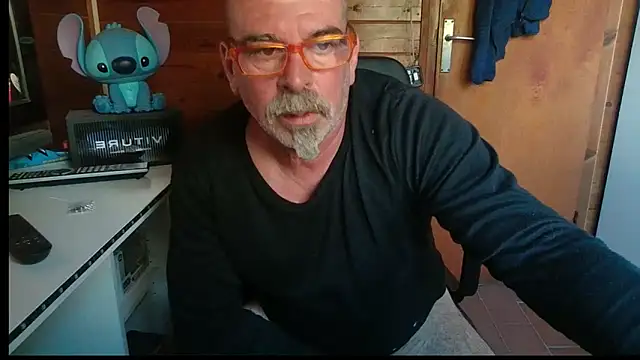 Snapshot of 0oscar_xxx chatting on 10-25-25, 12:50 0oscar xxx online show from 10-25-25, 12:50
