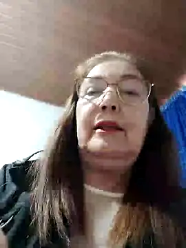 Vicky Rosse online show from 10-21-25, 05:34