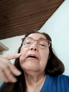 Vicky Rosse online show from 05-04-26, 08:33