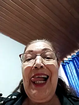 Vicky Rosse online show from 04-04-26, 06:36