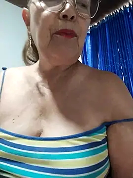 Vicky Rosse online show from 10-15-25, 04:48