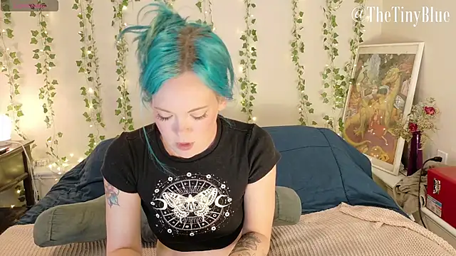 thetinyblue online show from 09-18-25, 04:10