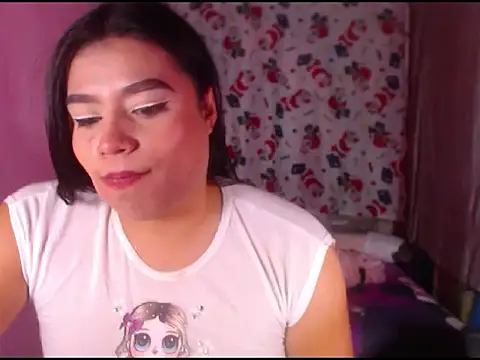 katrinawillff online show from 12-15-25, 02:06