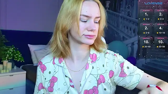 Ramona    online show from 11-30-25, 06:14