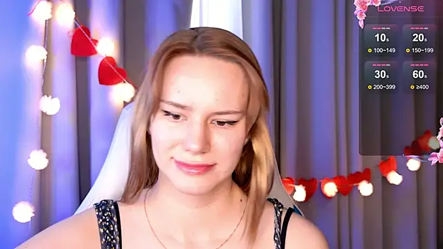 Snapshot of Ramona___ chatting on 02-18-25, 09:43 Ramona    online show from 02-18-25, 09:43
