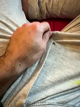 Snapshot of j1991j chatting on 10-30-25, 07:44 j1991j online show from 10-30-25, 07:44