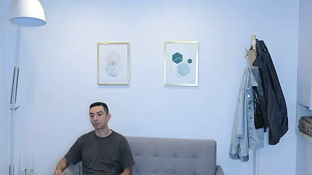 funcouple1985 online show from 06-18-26, 10:48