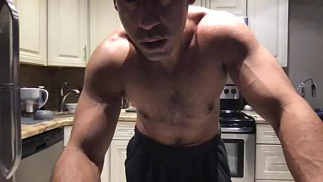 BigGuyMuscle online show from 11-03-25, 07:17