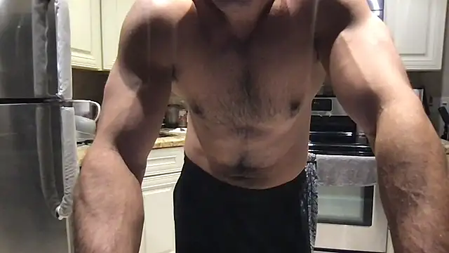 BigGuyMuscle online show from 01-11-26, 01:12