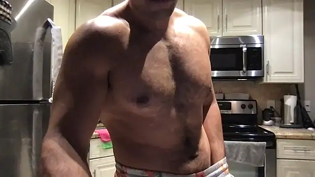 BigGuyMuscle online show from 06-16-26, 04:45