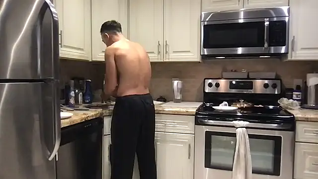 BigGuyMuscle online show from 11-29-25, 12:00