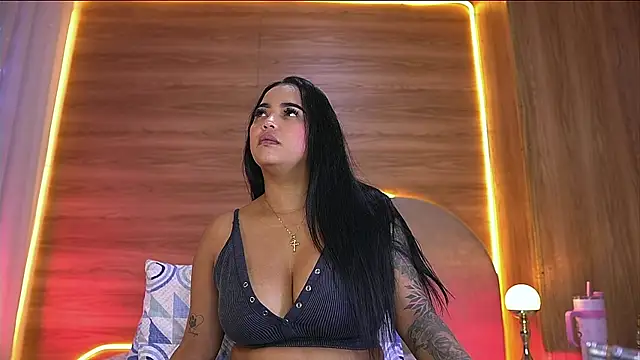 alexaa walker online show from 04-13-26, 11:47