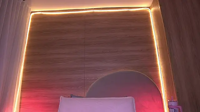 alexaa walker online show from 06-18-26, 11:59