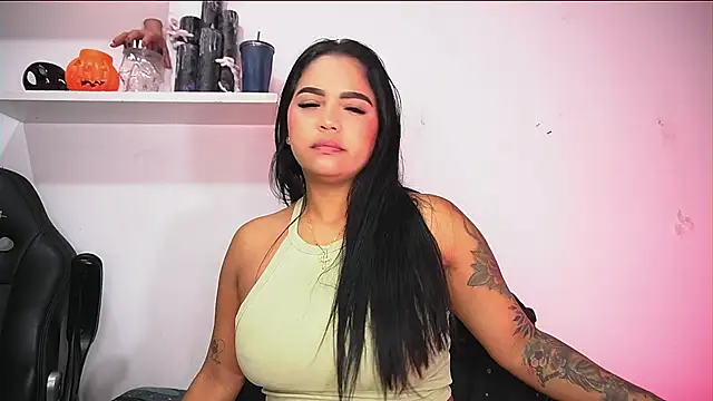 alexaa walker online show from 10-30-25, 11:52