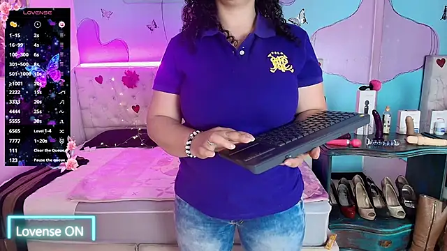 Snapshot of Zaly_mature chatting on 07-08-26, 06:41 Zaly mature online show from 07-08-26, 06:41