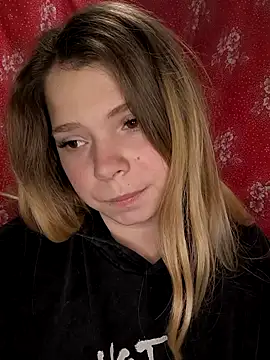 Zuli Kiska online show from 11-20-25, 10:31