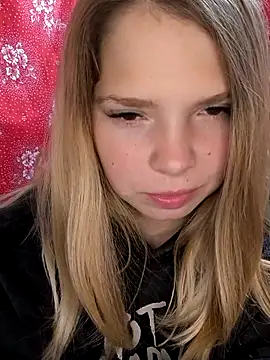 Zuli Kiska online show from 09-14-25, 11:10