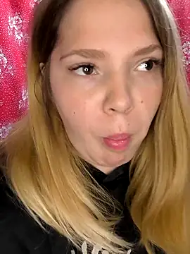 Zuli Kiska online show from 10-20-25, 11:11