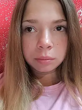 Snapshot of Zuli_Kiska chatting on 06-28-26, 03:13 Zuli Kiska online show from 06-28-26, 03:13