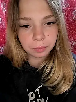 Zuli Kiska online show from 09-29-25, 11:27