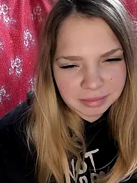 Zuli Kiska online show from 11-30-25, 12:39