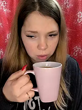 Zuli Kiska online show from 02-16-26, 07:40