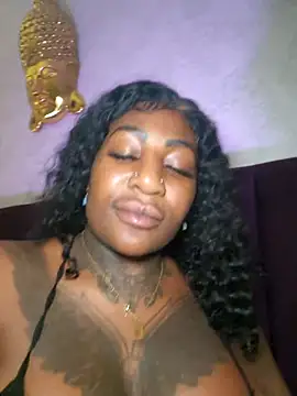Snapshot of JosyBlack chatting on 02-13-25, 06:37 JosyBlack online show from 02-13-25, 06:37