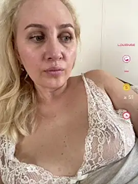 YourBlondee online show from 06-18-26, 10:20