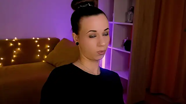 ItsAlisia online show from 03-08-26, 06:49