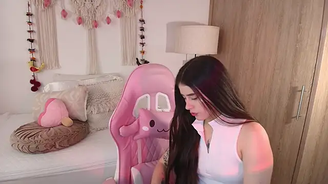 iriswest  online show from 02-12-26, 10:42