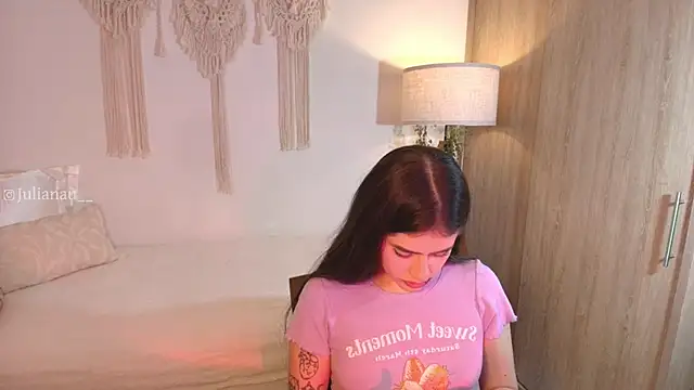 iriswest  online show from 11-20-25, 12:22